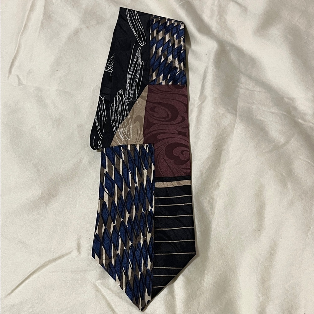 Elegant Multicolor Men's Tie